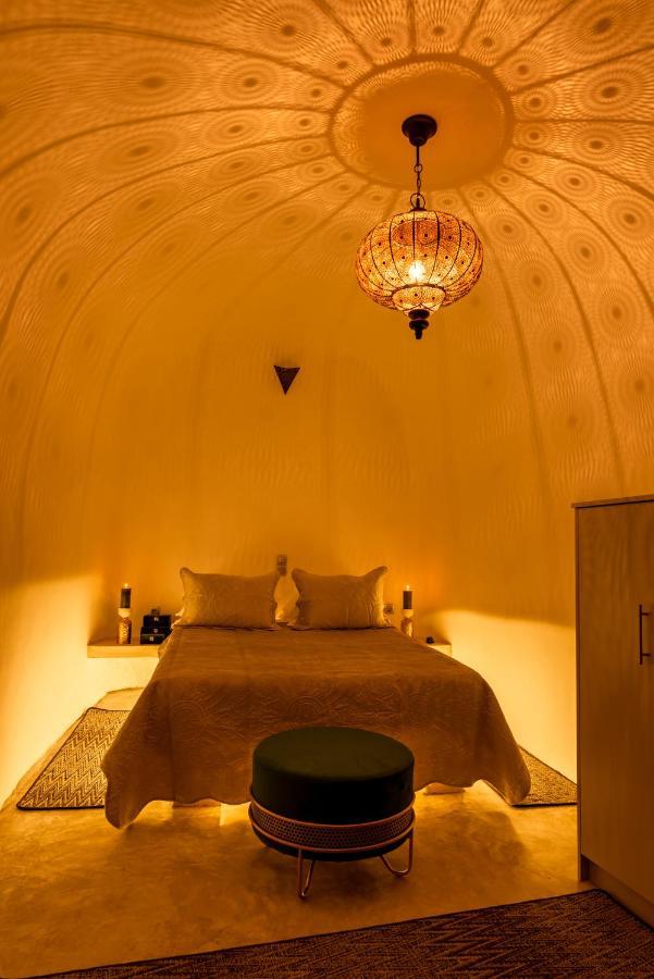Black Bay Caves Suites Akrotírion Exteriör bild